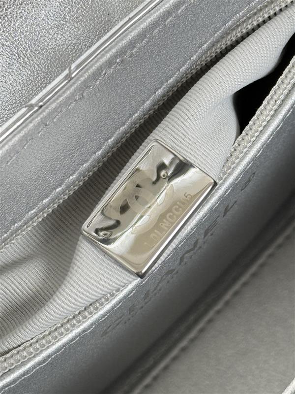 2026127215023357 950